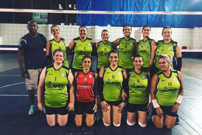 Equipe master se mantém invicta na Liga de Vôlei do Rio 1 esp barata master 40
