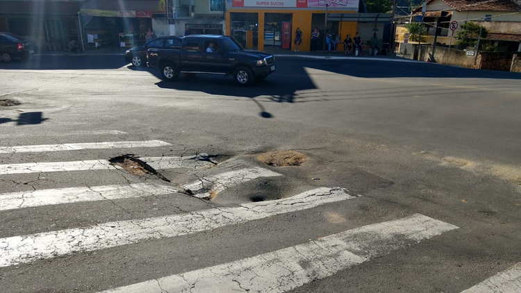 Leitor reclama de problema no asfalto 1 vu são pedro sem crédito