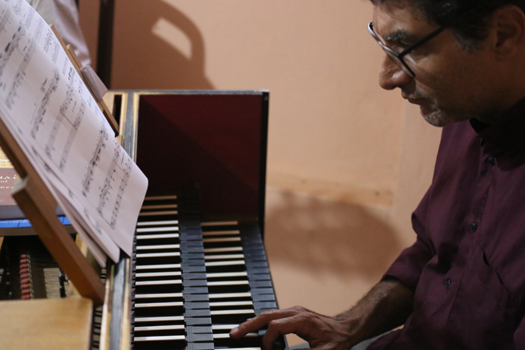 Festival de Música faz homenagem a Alessandro Scarlatti 2 Robson Canto cravo e alaúde