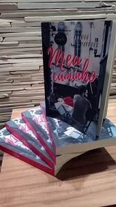 Novo livro da juiz-forana Amanda Marques fala de relacionamento, frustrações e amor 3 capa livro amanda marques 20192