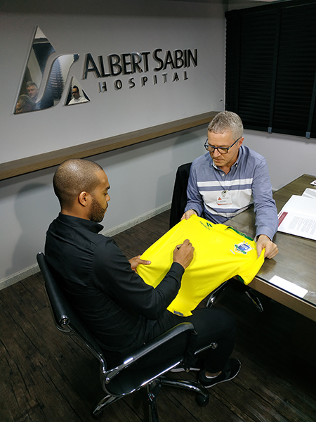 Albert Sabin e Leo Santana firmam parceria para fortalecer o futsal de JF 1 esp Albert Sabin Leo Santana foto Bruno Kaehler2