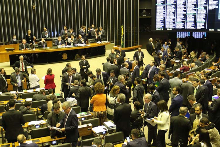 Câmara aprova texto-base da reforma da Previdência com 379 votos a favor 1 previdênciavotação fábio rodrigues pozzebom agência brasil