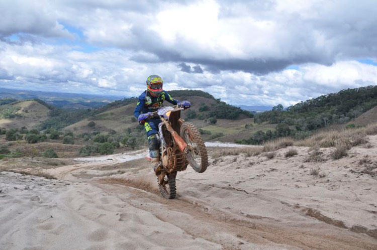 Corrida, natureza e família: 30° Ibitipoca Off Road começa neste fim de semana 1 11 piloto jomar grecco ilustrativa Foto Ângelo Savastano