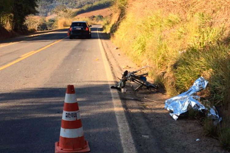 Ciclista de 83 anos morre em acidente na MG-133, em Rio Pomba 1 2acidente 133 by PMR