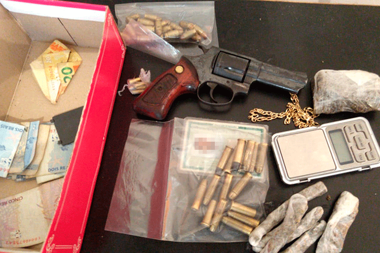 PM apreende três armas, munições e 2kg de crack no São Benedito 1 2armas e drogas by PMpost