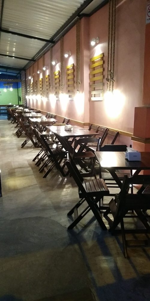 Vamos combinar um passeio nos botecos da Zona Norte? 13 A Ambiente