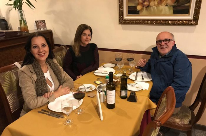 Alice Amaral, Milema Medeiros e o neurocirurgião Sady Ribeiro, que após 30 anos volta a morar na cidade, no almoço do Brasão 