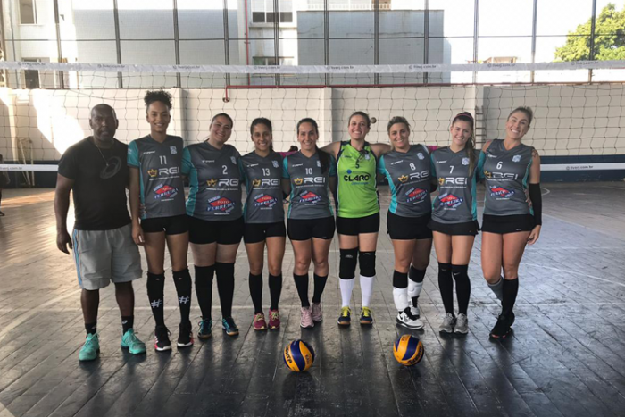 Feminino Barata