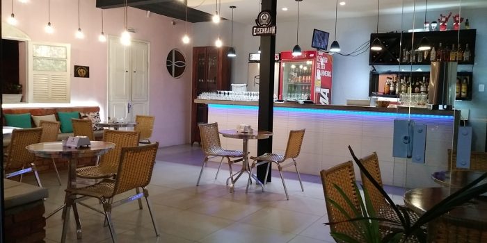 Vamos combinar um passeio nos botecos da Zona Norte? 4 Interior 2 1