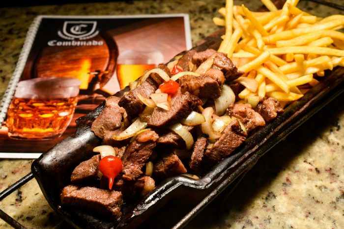 Vamos combinar um passeio nos botecos da Zona Norte? 6 Picanha Telha