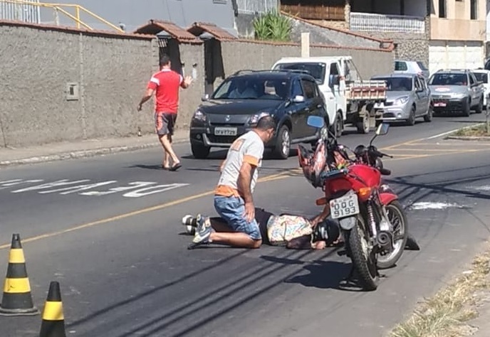 População reclama de falta de ambulâncias nesta sexta-feira 1 acidente by Natália Arruda
