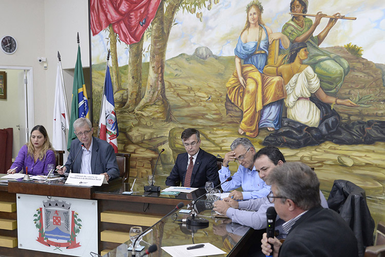 Audiência debate condições de trabalho no setor moveleiro em Ubá 1 camara uba2 Guilherme Bergamini