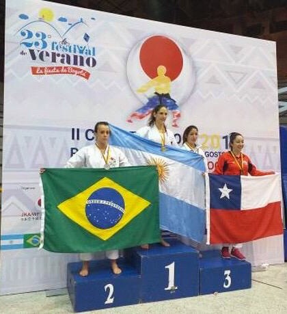 Quarteto carateca conquista seis medalhas em Pan na Colômbia 4 esp caratê juliana vitral foto divulgação