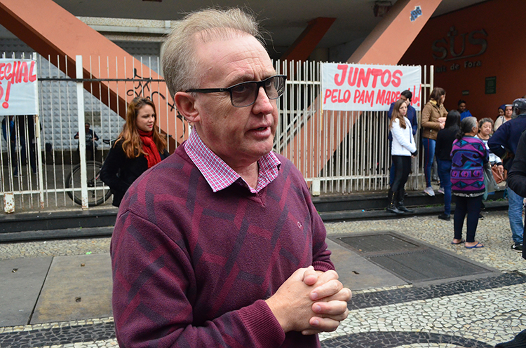 Ato reúne manifestantes contra fechamento do PAM-Marechal 2 pam marechal olavo prazeres3