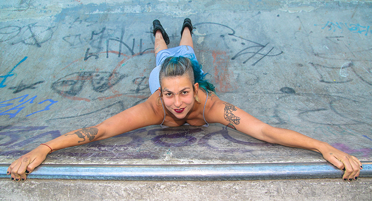 O som e a fúria da performer Raíssa Vitral, do Coletivo Coiote 4 raissa04