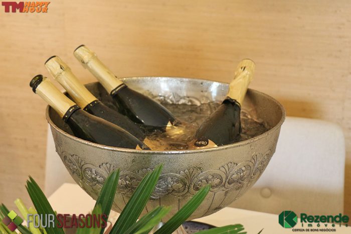 Four Seasons Experience 11 tmhappyhour IMG 3349