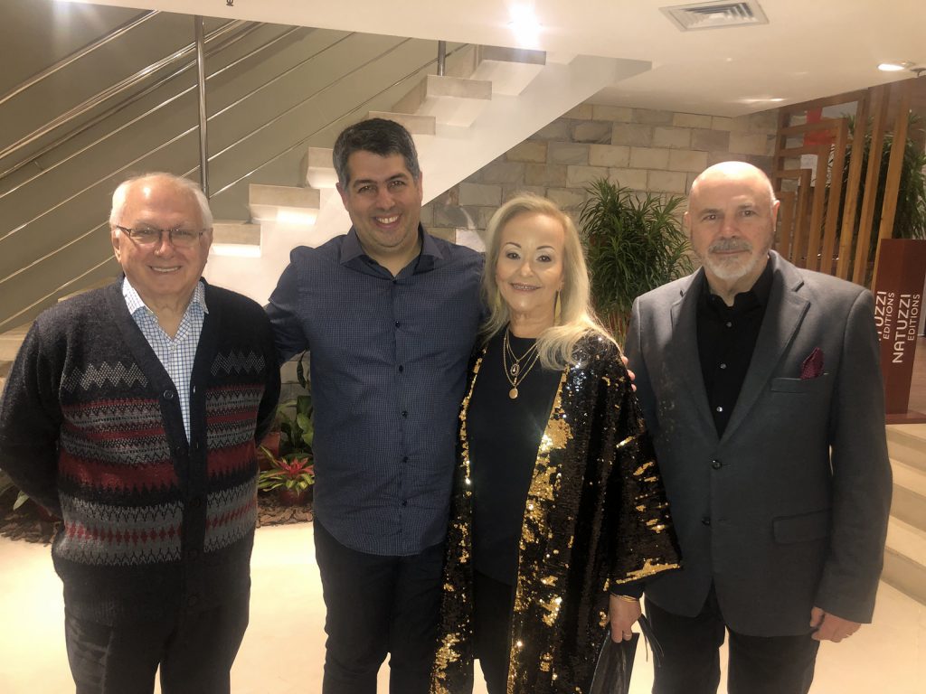 Paulo Márcio Oliveira, Alexandre Oliveira, Onila e Luiz Cezar Falabella no ‘coq’ inaugural da Casa Design 2019 1 1 Alexandre Oliveira Onile e Luiz César Falabella
