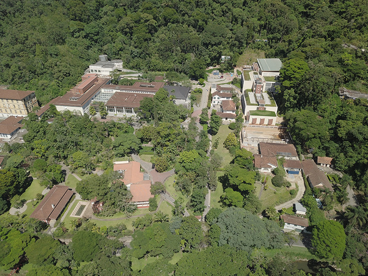 Faculdade de Medicina de Petrópolis é destaque na formação de médicos no país 2 1 foto Vista aérea do campus