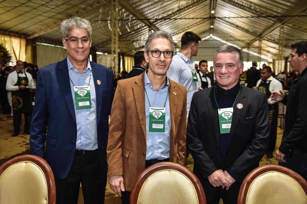 JF Por Aí... 1 3 Romeu Zema e Jovino Campos
