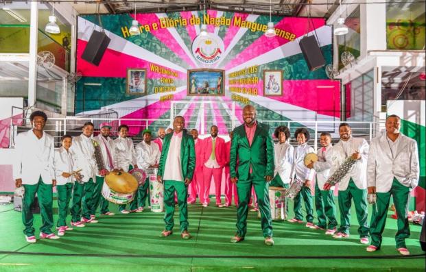 Bloco Só Love faz sua estreia em JF neste domingo 1 bateria da Mangueira divulgação