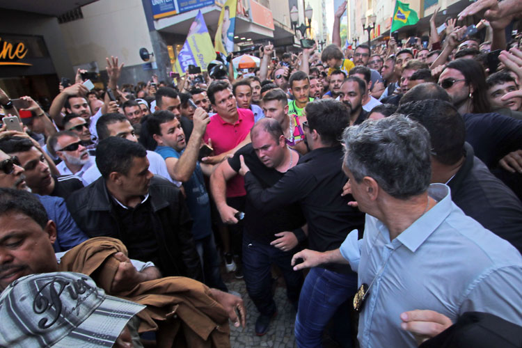 bolsonaro-facada-by_felipe-couri-6