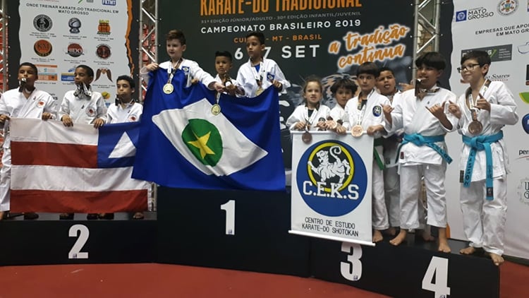 Juiz-foranos conquistam seis medalhas em Brasileiro de Karate-Do Tradicional 1 esp caratê ceks foto divulgação