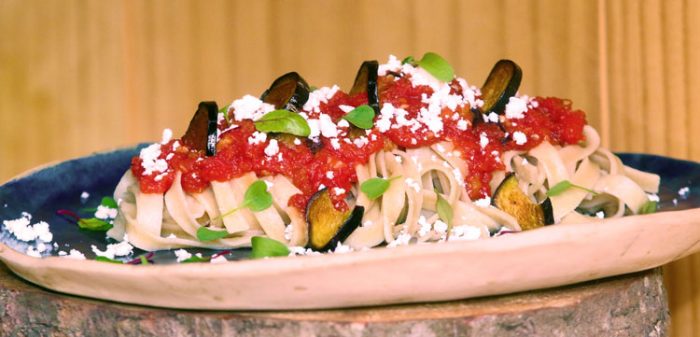 Massa à moda siciliana com ricota e berinjela frita 1 receita Felipe Couri 2