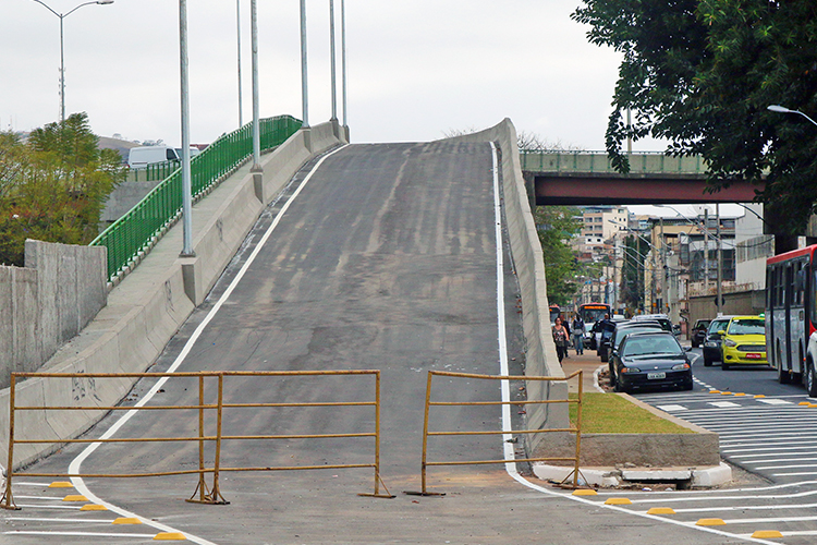 Alça do Viaduto Augusto Franco está em fase de finalização 1 viaduto augusto franco by felipe