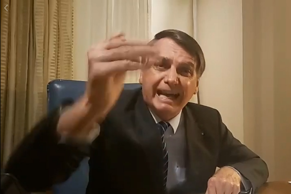Bolsonaro frame live2