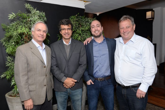 Luiz Espada, Frederico Ramos, o anfitrião Rodrigo Fonseca e Wilson Rezende no FiscoExpert Relaciona, que terá a segunda edição na próxima terça-feira Foto: Wólmer Monteiro