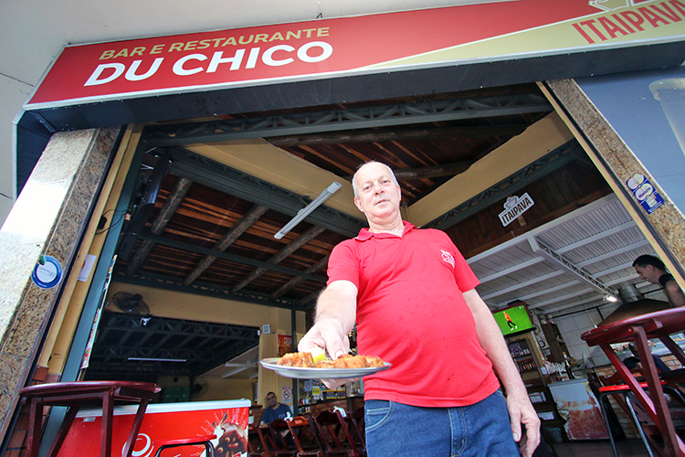 O famoso Chico du bar: O homem que dá nome ao Bar du Chico 3 chico03