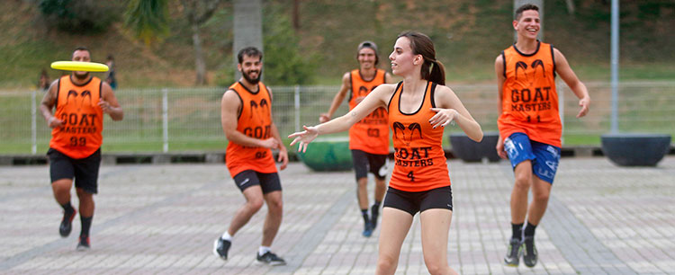 frisbee capa by felipe couri 2