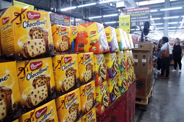 Panetone chega às gôndolas e deve subir vendas em 20% 1 panetone