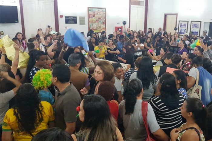 Funcionários de creches municipais cobram reajuste de 12% 1 Creches