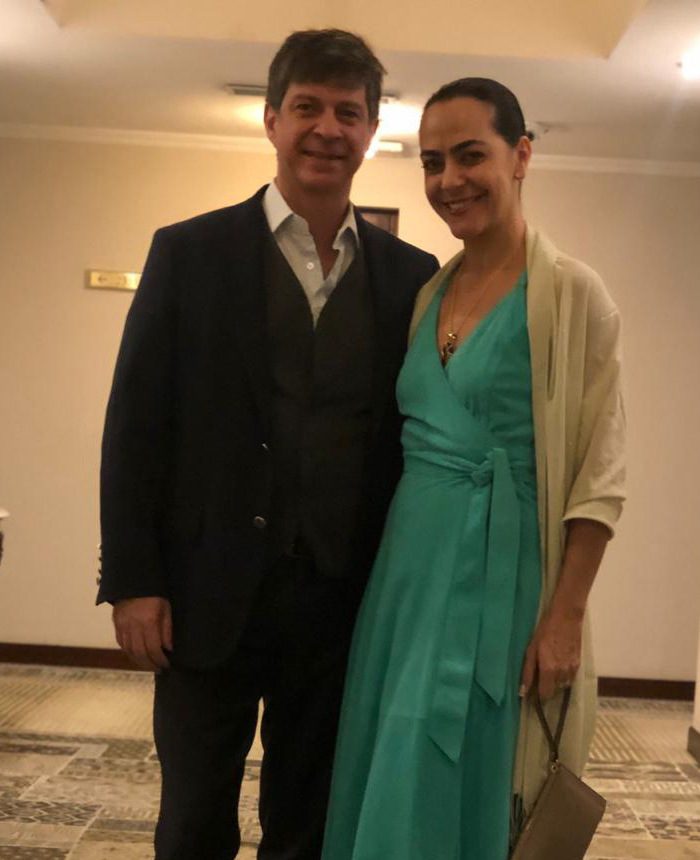 Samba no Uruguai: Dani Marie e Marcelo Misailidis, coreógrafos da escola de samba Beija-Flor, clicados no Museo de Carnaval, durante o 'workshop' que ele ministrou a convite da embaixada brasileira em Montevidéu. No encontro, o consagrado bailarino falou do surgimento das escolas de samba, da montagem do enredo e da comissão de frente. 