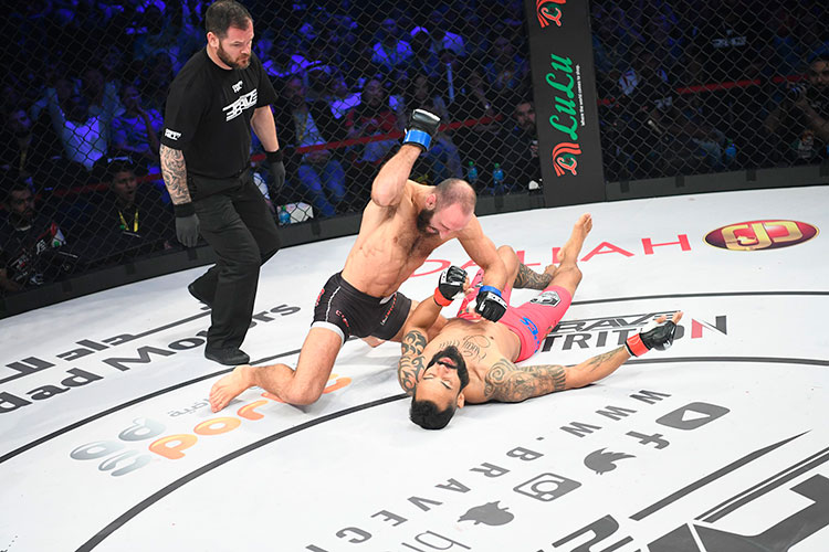 Felipe Silva é nocauteado por georgiano em 44 segundos 1 felipe silva foto Brave FC