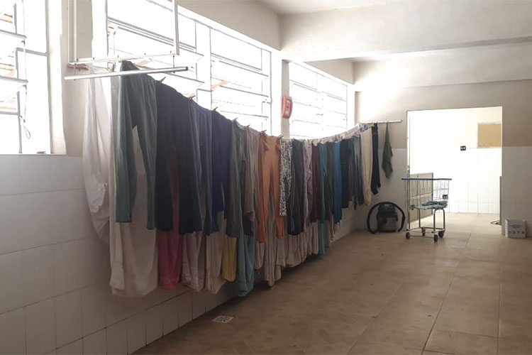 O impacto do voluntariado para a Fundação João de Freitas 3 roupas no varal