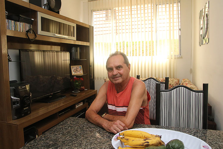 Imóvel próprio oferece uma nova vida em família 2 sala1