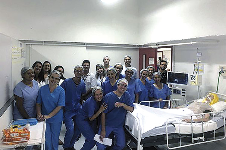 Alunos de enfermagem da Unicsum montam réplica de CTI 2 081119 projeto cti 1