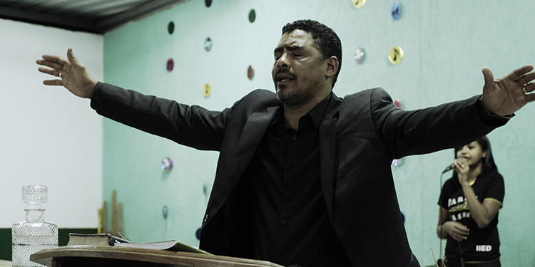 Tempo dos templos: o novo e polêmico filme de Marcos Pimentel 2 FE E FURIA 06
