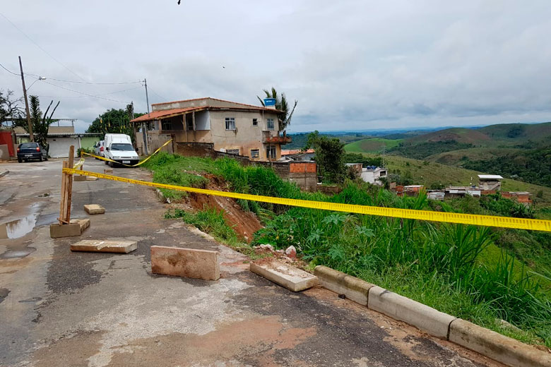 Chuvas causam transtornos e prejuízos em Juiz de Fora 1 deslizamento granjas bethania by leticya bernadete