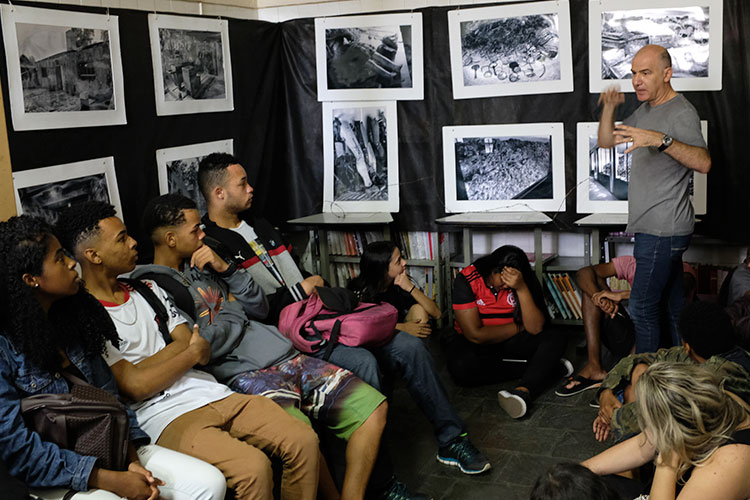 Projeto escolar usa relatos sobre holocausto como forma de sensibilização 1 holocausto by renan ribeiro