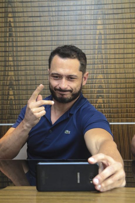 Mãotemática propõe metodologia de ensino matemático acessível para surdos 2 libras e matemática vertical fernando priamo e1576271893859