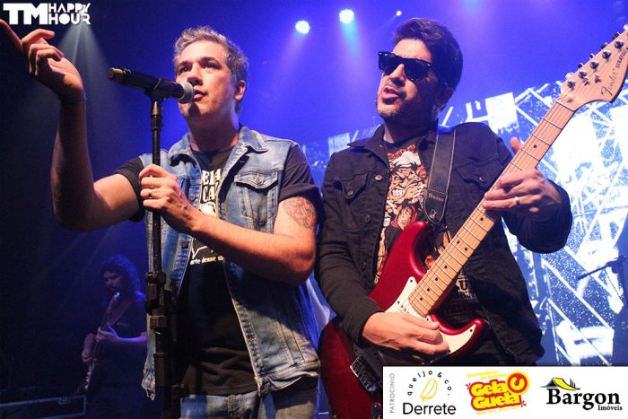 Flausino e Sideral cantam Cazuza 67 tmhappyhour IMG 6722