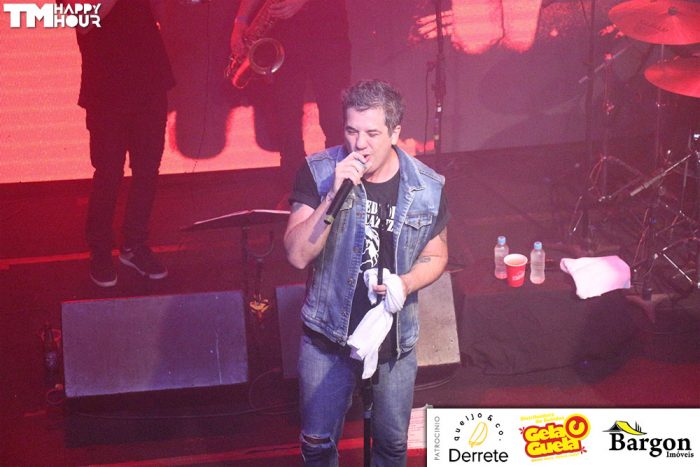 Flausino e Sideral cantam Cazuza 86 tmhappyhour IMG 6930