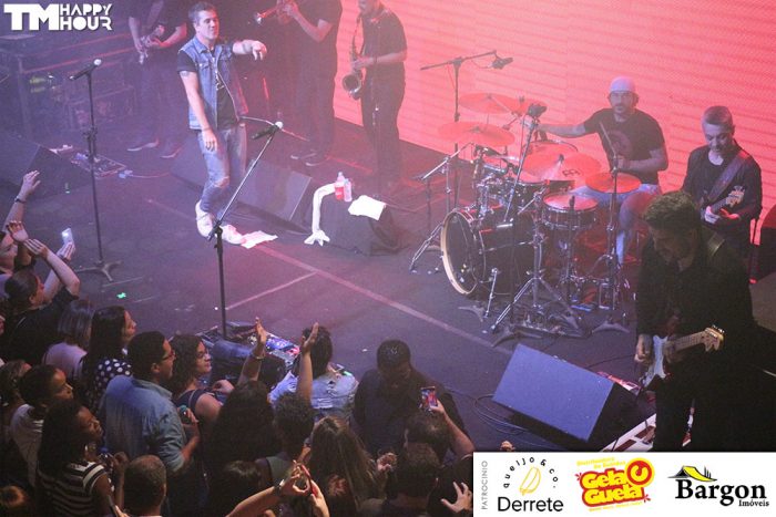 Flausino e Sideral cantam Cazuza 88 tmhappyhour IMG 6943