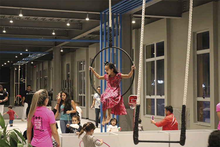 Fibratech Kids para a criança brincar e se exercitar 1 balanço