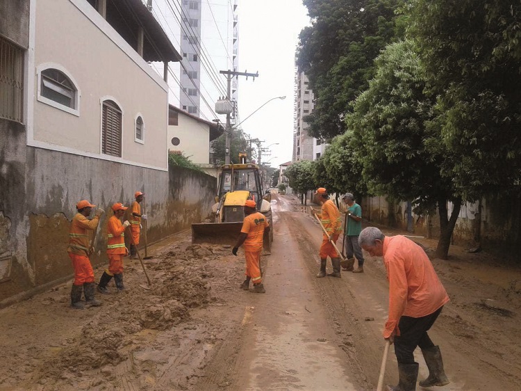 Prefeituras de região contabilizam estragos causados pela chuva 5 chuva prefeitura de ubá 2