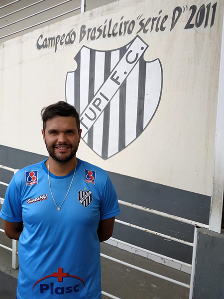 Perto da estreia e de amistoso, técnico do Tupi espera pressão e prioriza ideias 1 esp tupi nascif foto bruno kaehler interna