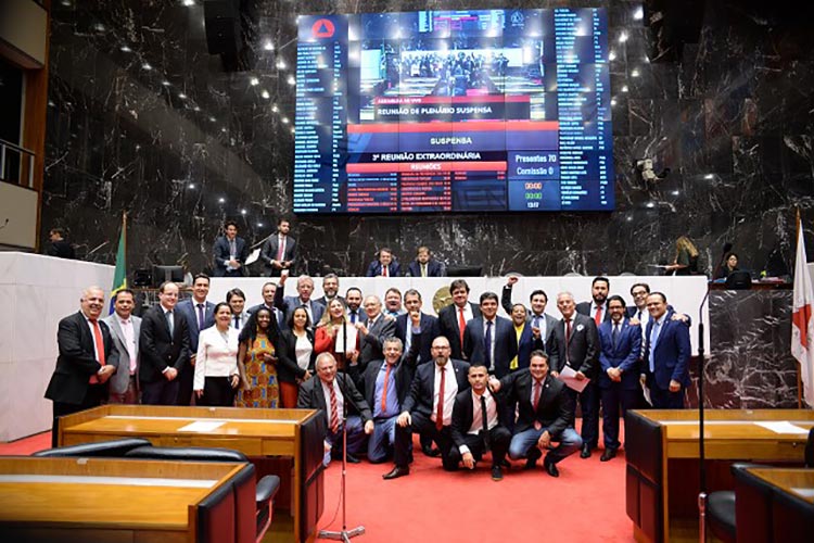 Assembleia Legislativa aprova reajuste para o funcionalismo público 2 Deputados-oposição-ALMG-by-Luiz-Santana-Divulgação
